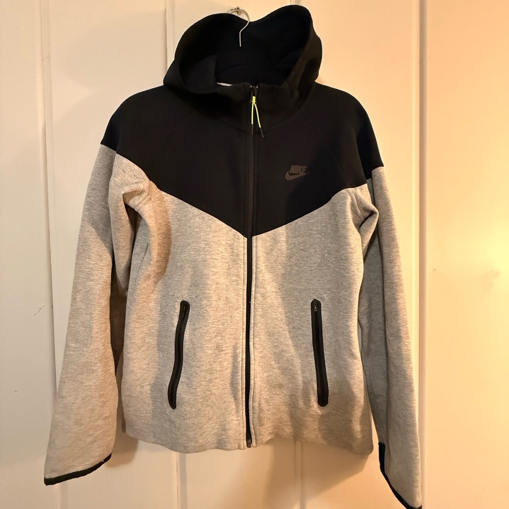 Nike Black and White Apparel
